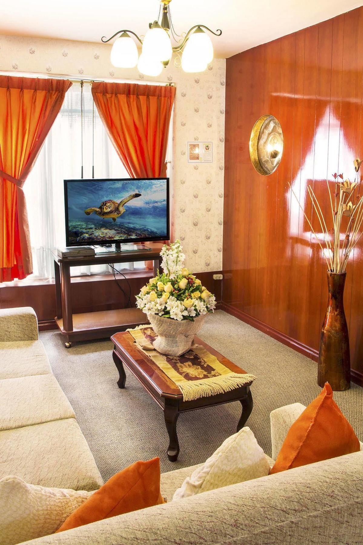 Hotel Inca Imperial Quito Bagian luar foto